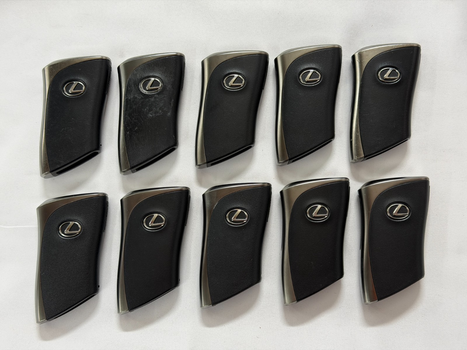 LOT OF 10 LEXUS SMART KEY 4 BUTTON SUV FCC ID: HYQ14FLC