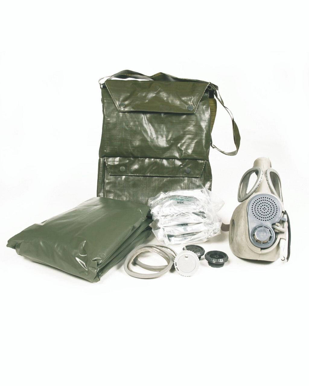 Czech Army M10M gas mask w/filters & drink tube, Size 2, NOS cd., free shipping