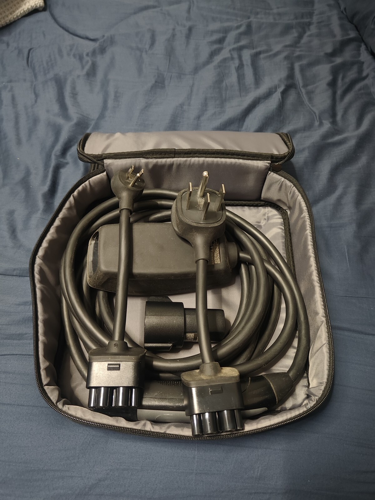 2021 2020 Tesla Model Y 3 S X Charger Gen 2 Mobile Connector EV charging kit OEM