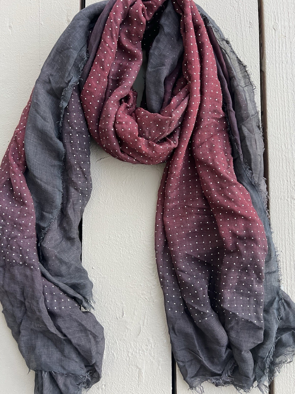 Avant Toi embellished with small silver dots Scarf Ombre Red Black Large 72X57”