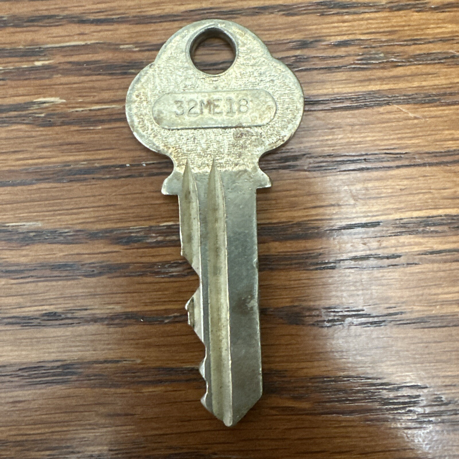 1 Folger Adam Mogul Brass Prison Jail Cellblock Door Key Joliet, Illinois