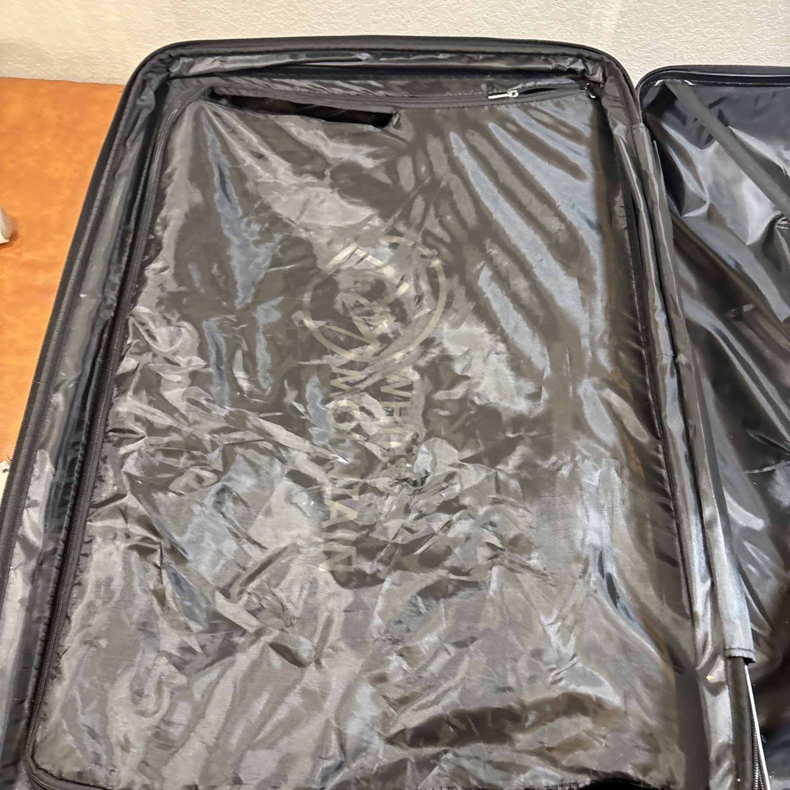 White Mountain Large Travel Luggage34x21x13. White Hard Case.