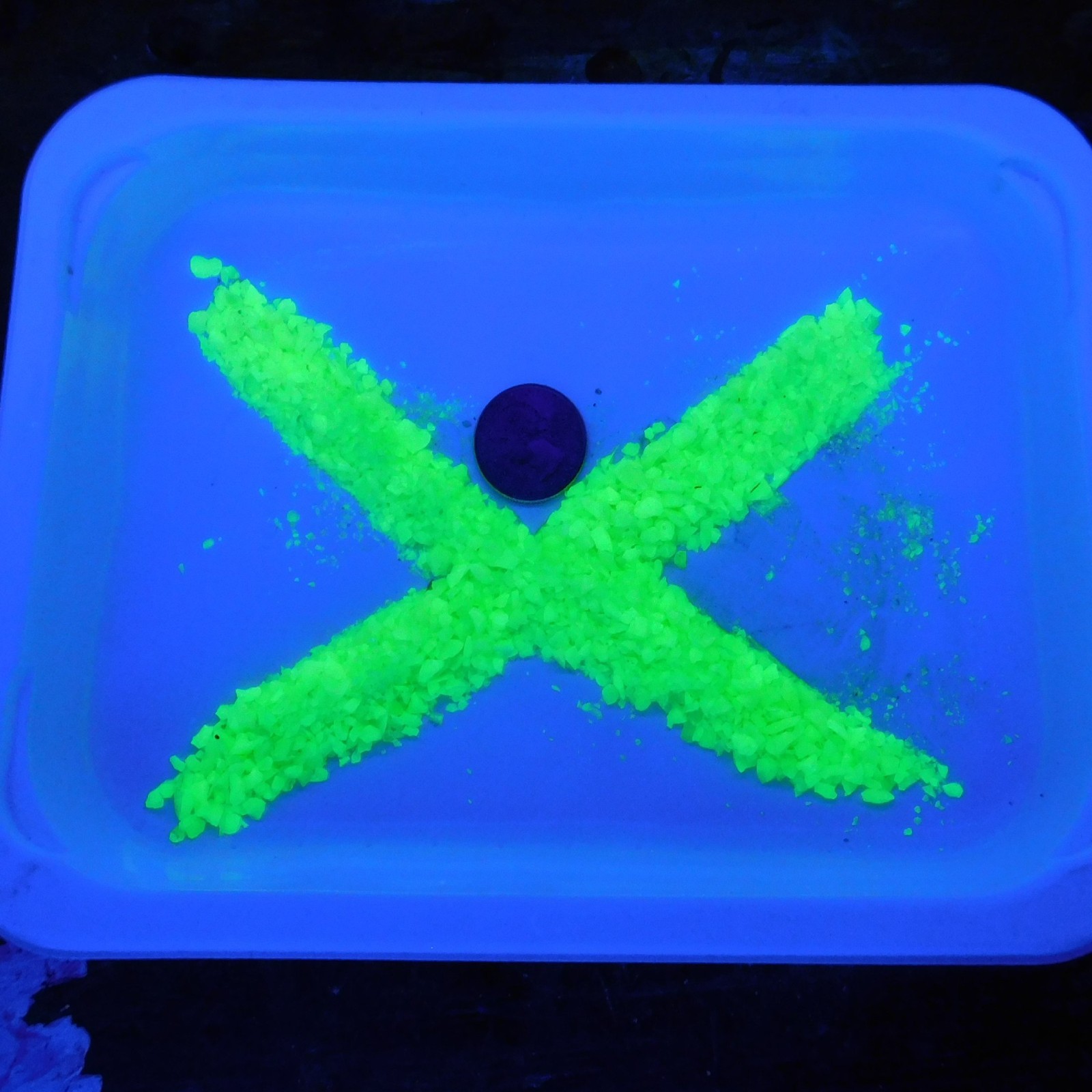 Lot of 2 vials Crushed blacklight Glowing UV Uranium Glass large Vial