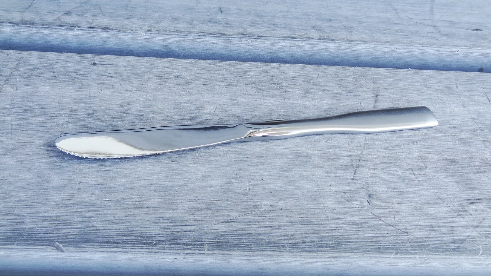 Arcoroc FF586 Sabre 8 3/4" Stainless Steel Heavy Weight Dinner Knife - 12 ea