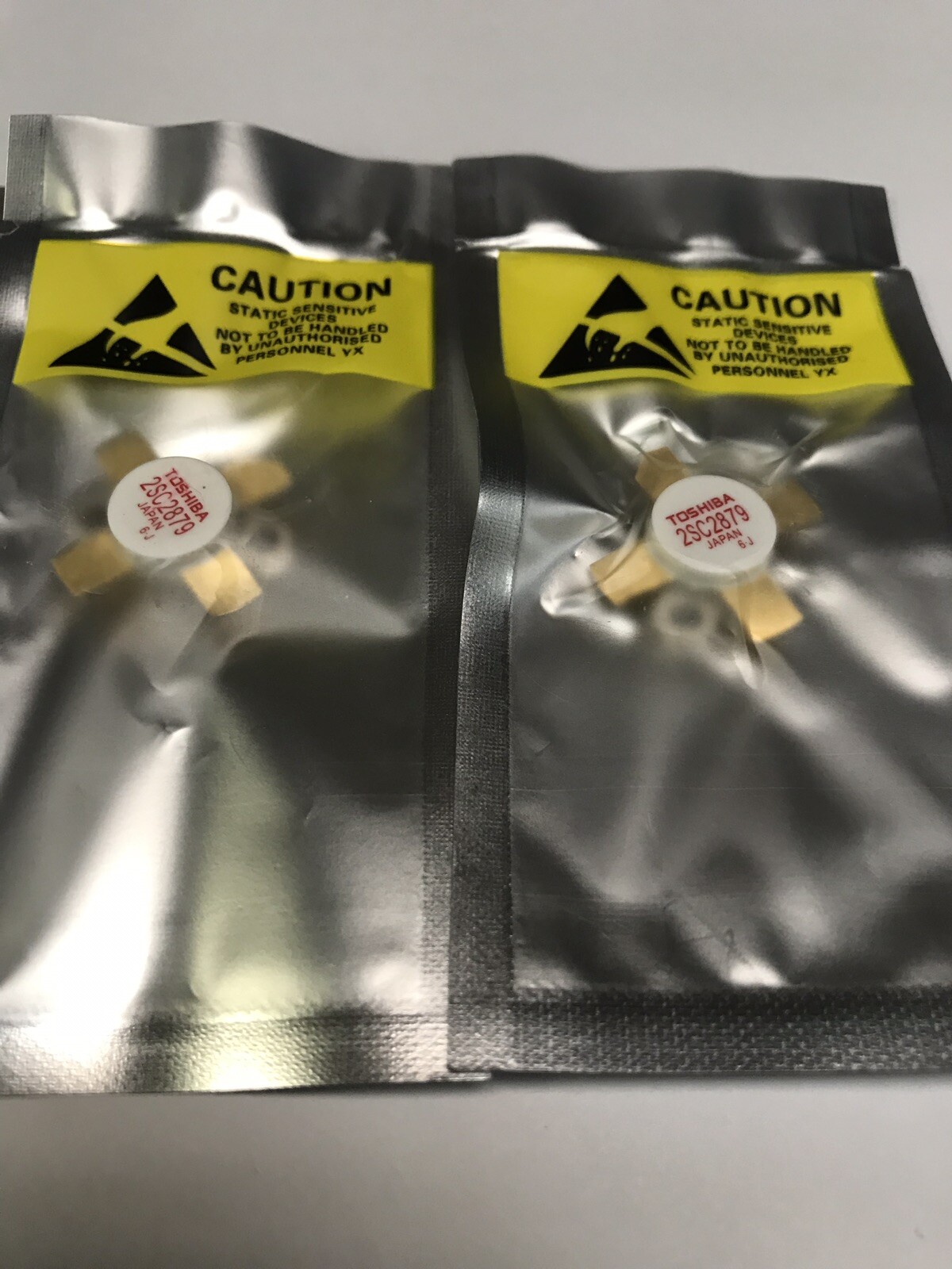 2 PCS TOSHIBA 2SC2879 C2879 semiconductor Super FAST SHIP! FAST SAME DAY Seller