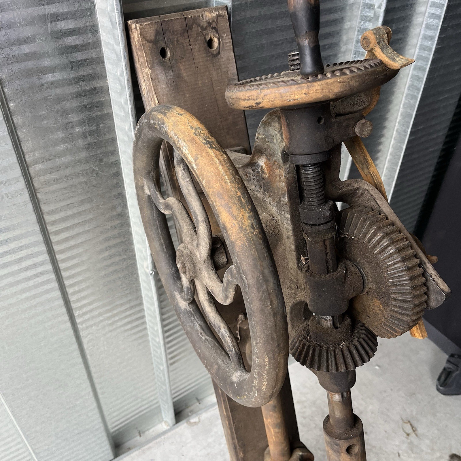 Vintage Champion Blower & Forge Co. Hand-Crank Drill Press Lancaster NOT SEIZED