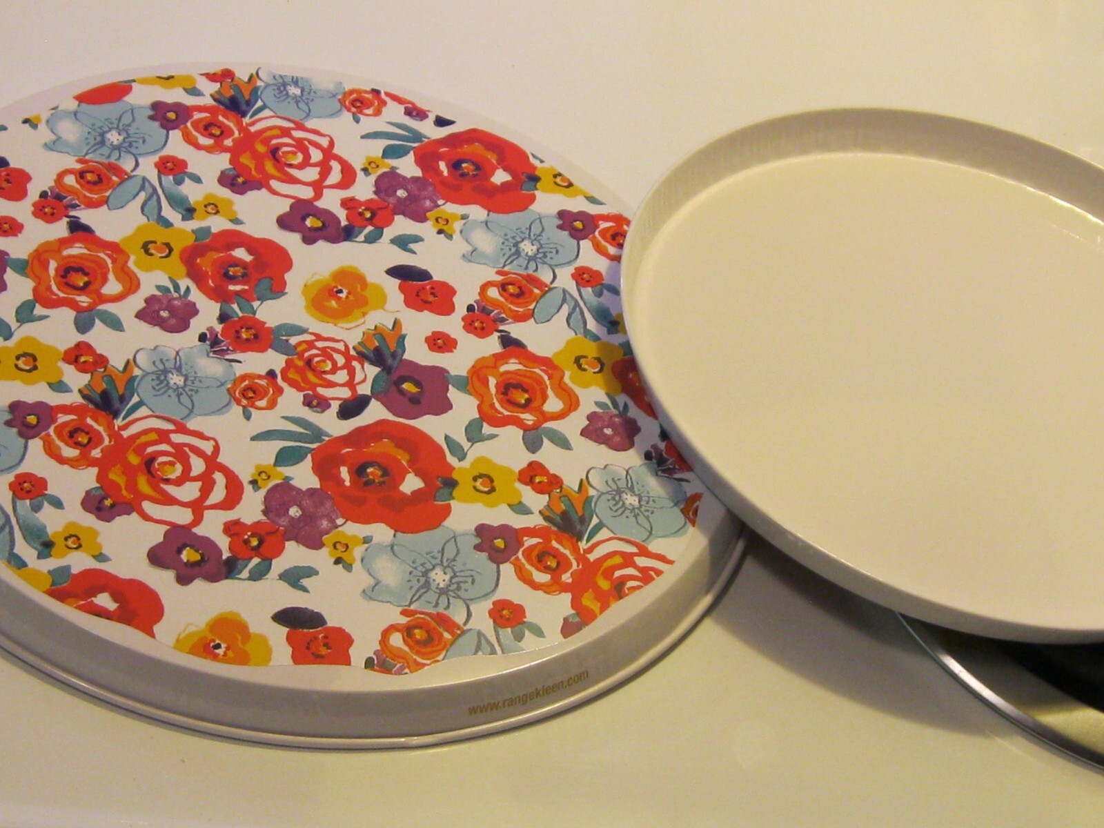 NEW HANDCRAFTED PIONEER WOMAN FLEA MARKET FLORAL LAMINATED STOVE BURNER COVERS