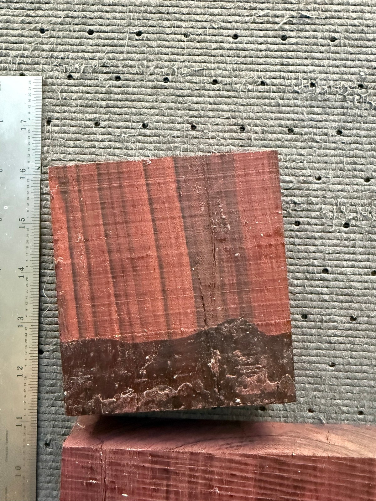 Bois de Rose 6 pounds box #20