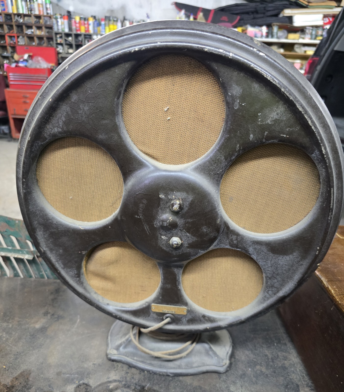 Vintage 1920's Atwater Kent Speaker and Radio