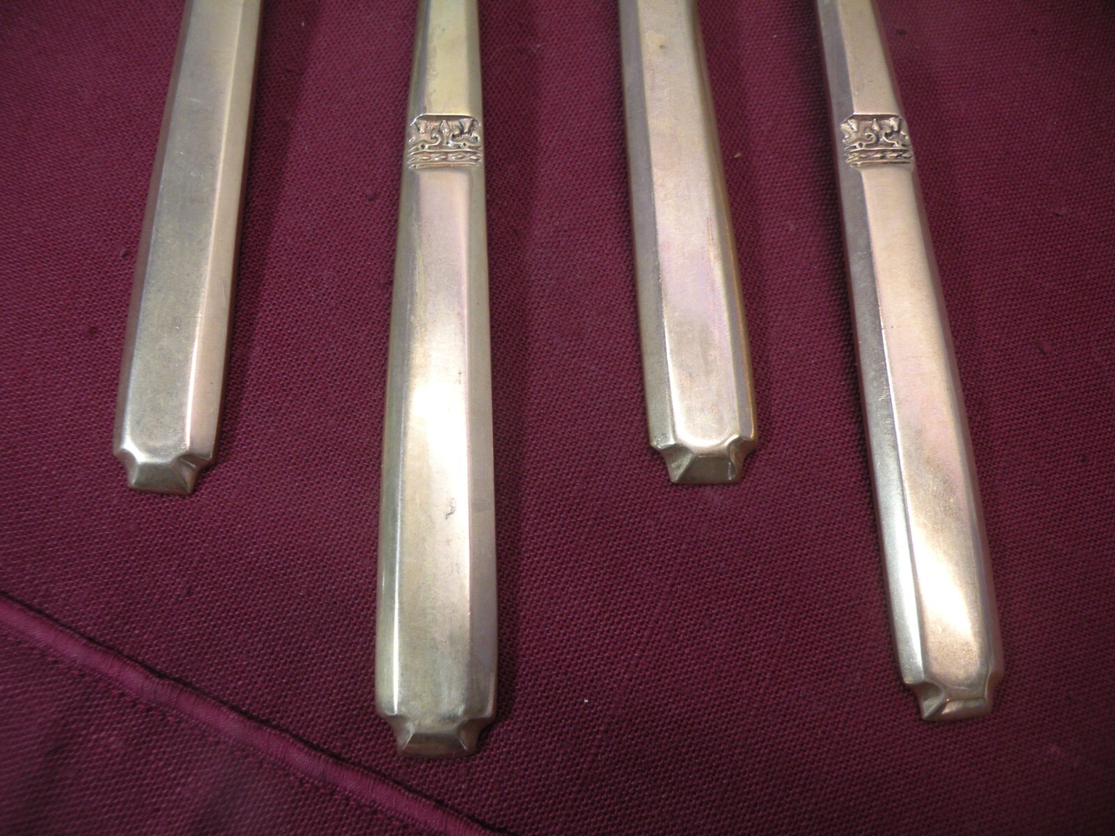 Set Of 4 Kings Design Bronze Bronzeware Dinner Forks 7 1/2"