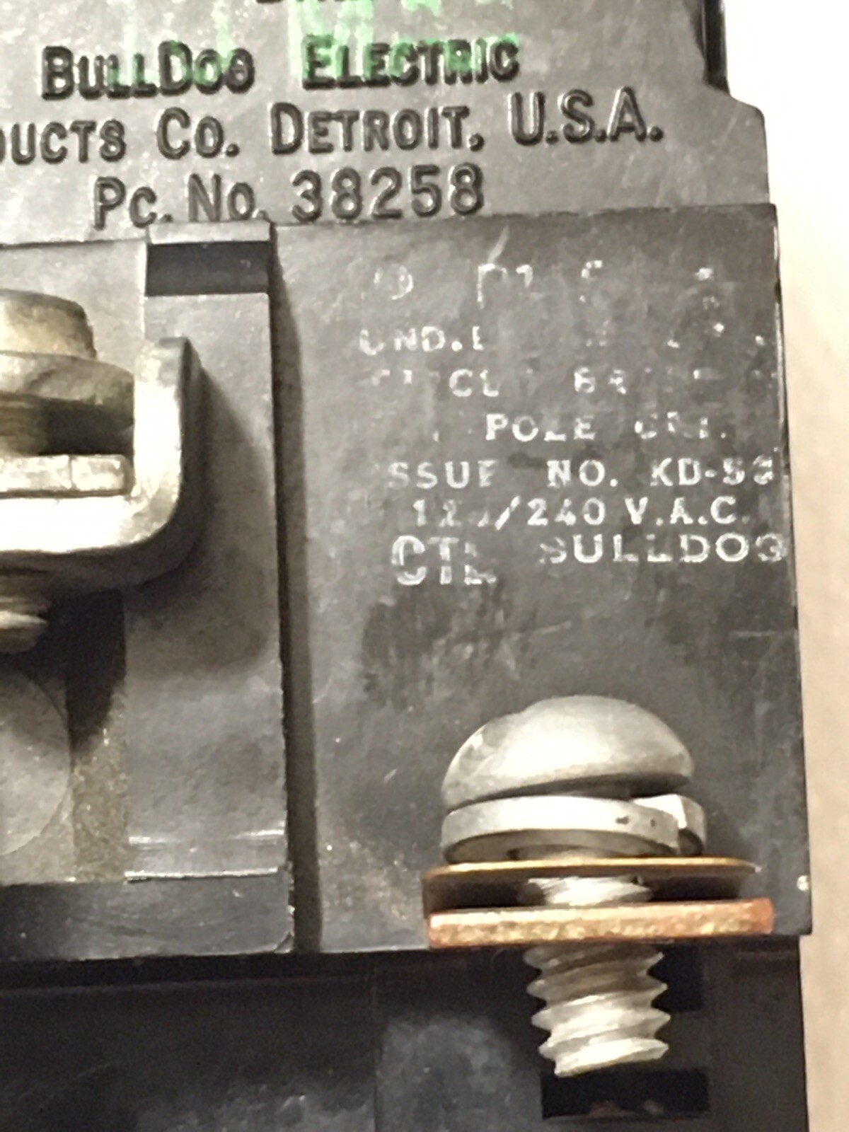 Bulldog P115, 15 Amp, 120 Volt, 1 Pole Pushmatic Circuit Breaker FREE SHIPPING!!