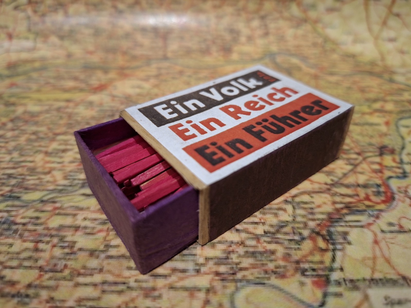 WW2 German matchbox - Ein volk, Ein Reich, Ein Furher - 1933 election matchbox