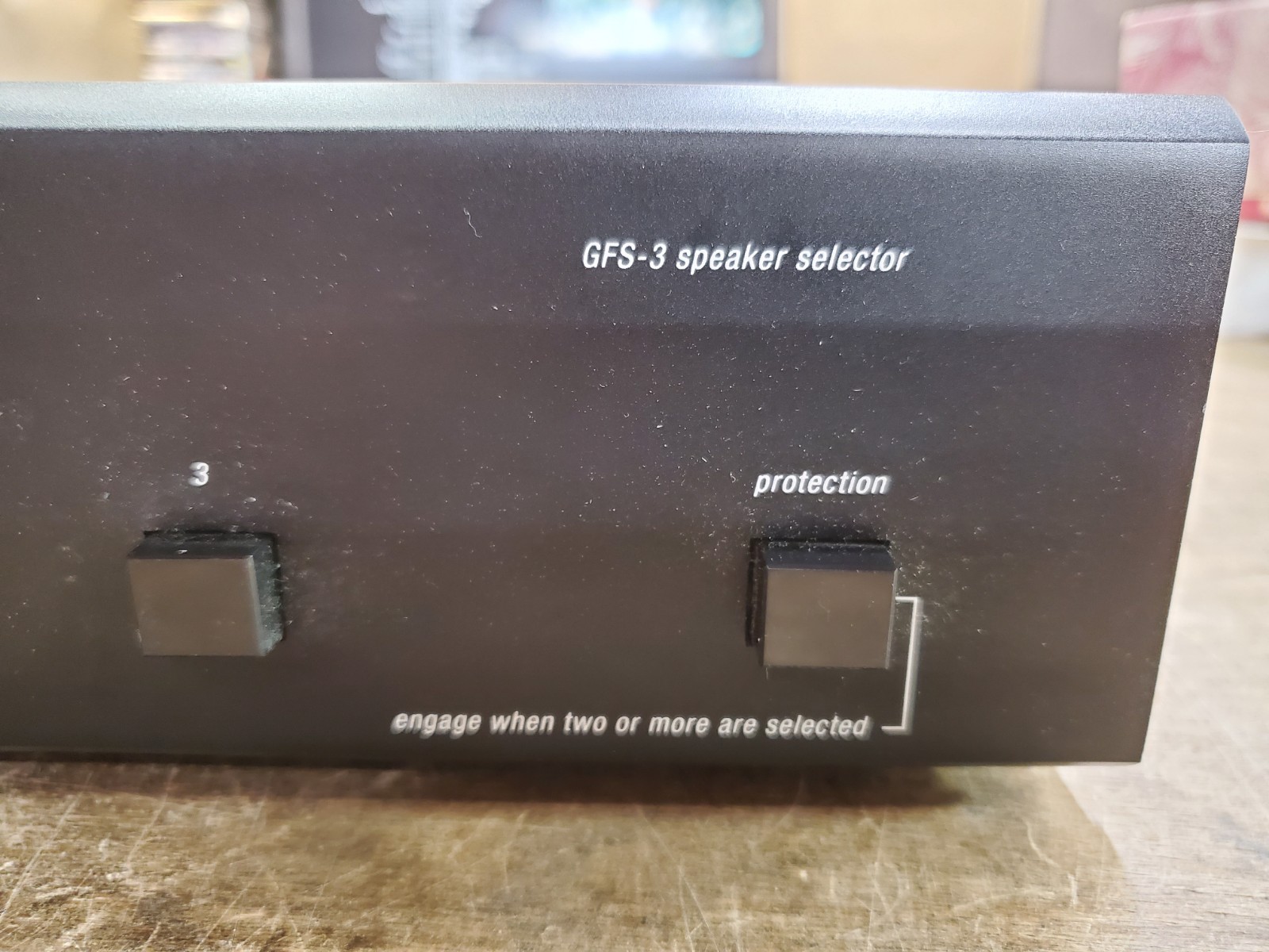 ADCOM Model GFS-3 Speaker Selector with Protection Circuit, Binding Posts