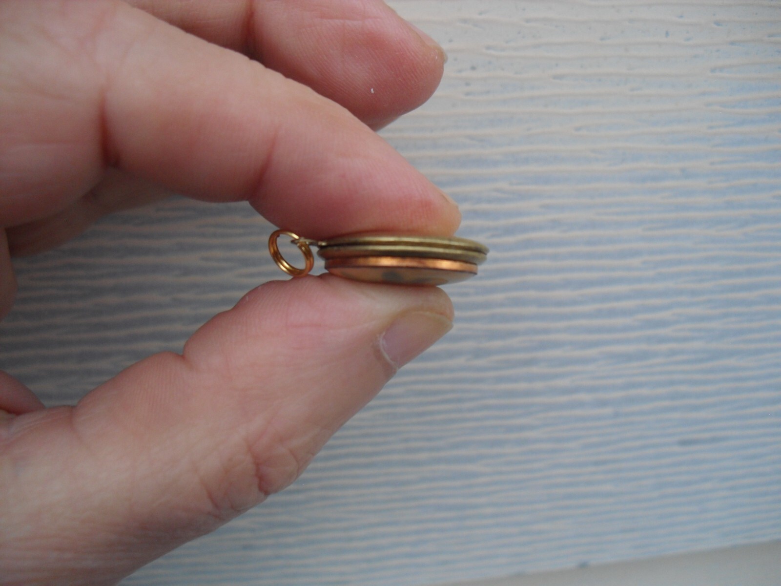 St Gemma Galgani Ex Capsa Relic Locket Red Rose, Used, Free Shipping