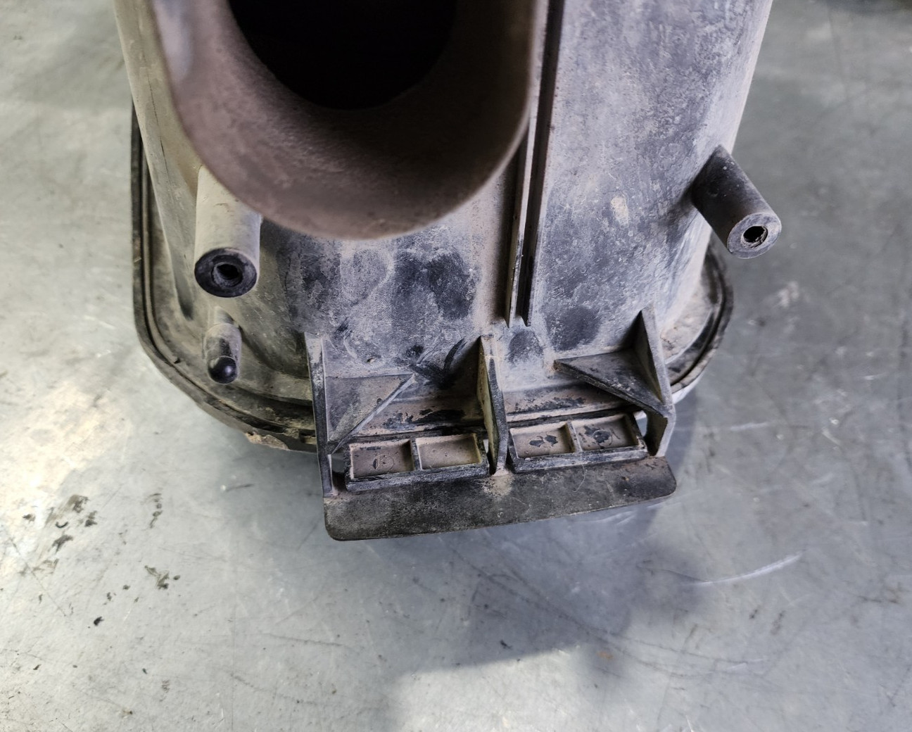 12 - 15 Kawasaki Brute Force 750 Airbox Air Box 11010-0152