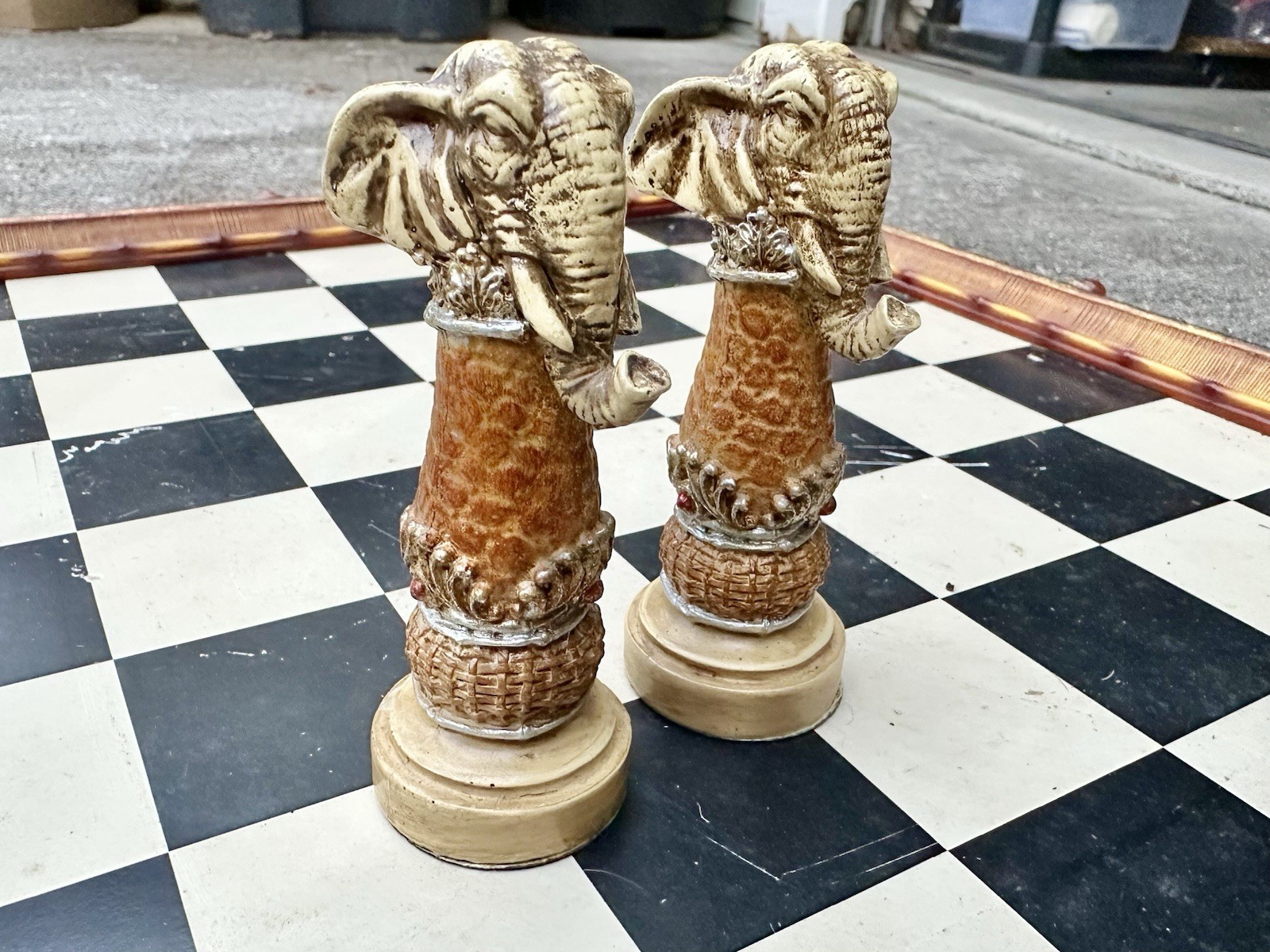 Oriental Accent Safari Wildlife Chess Set Hand Painted Resin Piece Storage Board