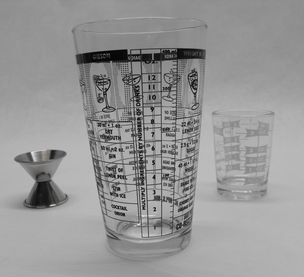 3 pc Recipe Cocktail BAR SHAKER Set MIXING GLASS, MEASURING CUP & JIGGER KIT