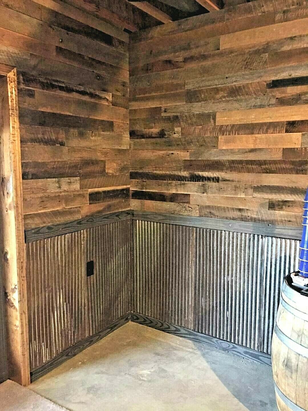 *10 SQ. FOOT* (3" WIDE) RECLAIMED WOOD ACCENT WALLBOARDS FROM BARN LUMBER
