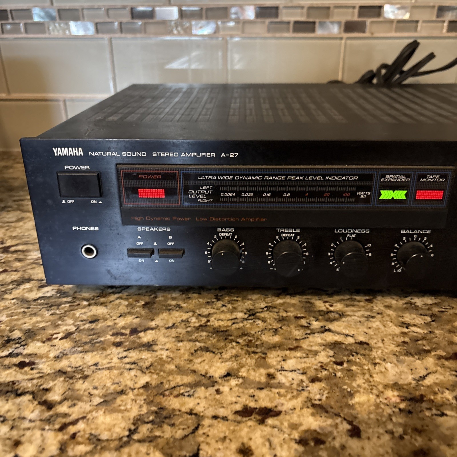 Yamaha A-27 Natural Sound Stereo Amplifier. Works. Read