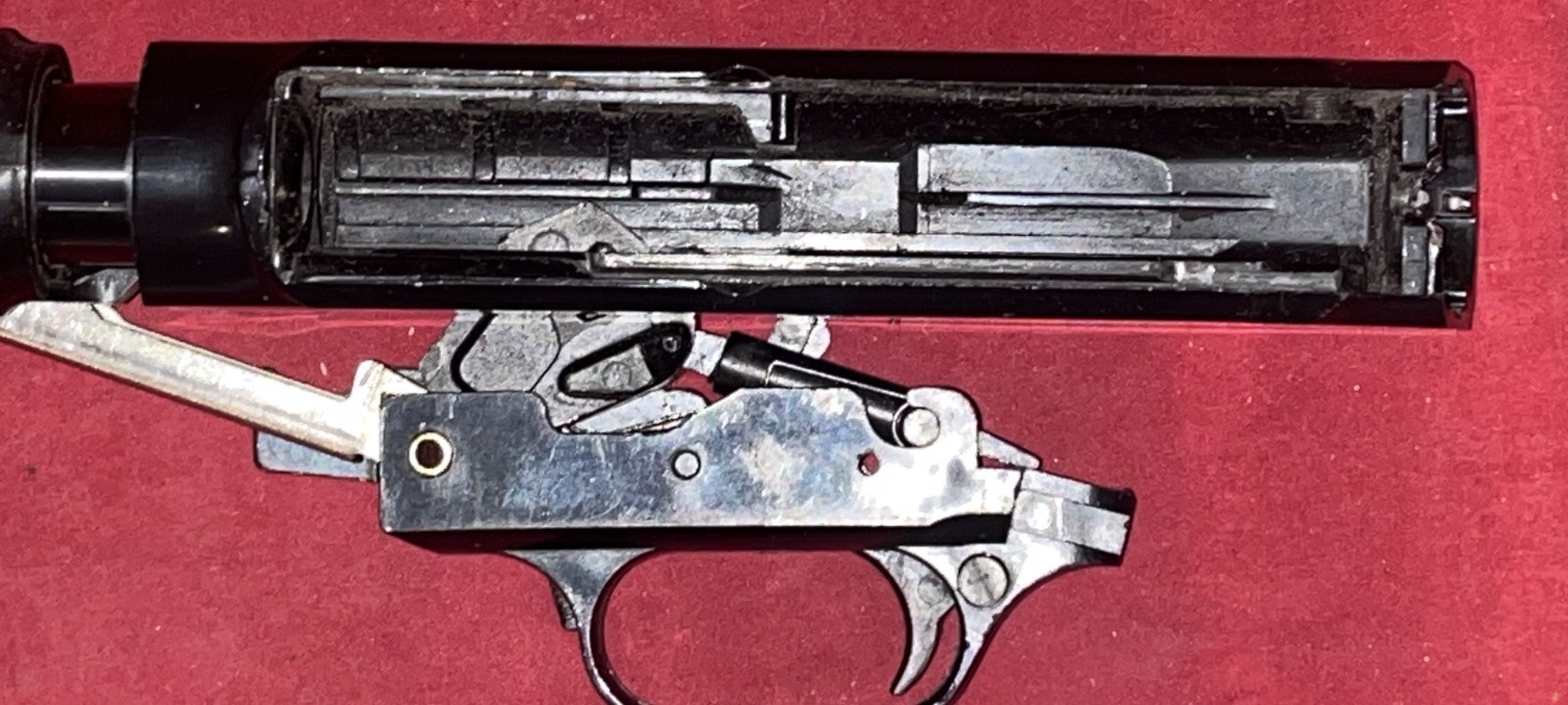 MGC REMINGTON M31-RS2 RIOT SHOTGUN-BARREL + TRIGGER ASSEMBLY+6 NOS SHELLS w/O.B.