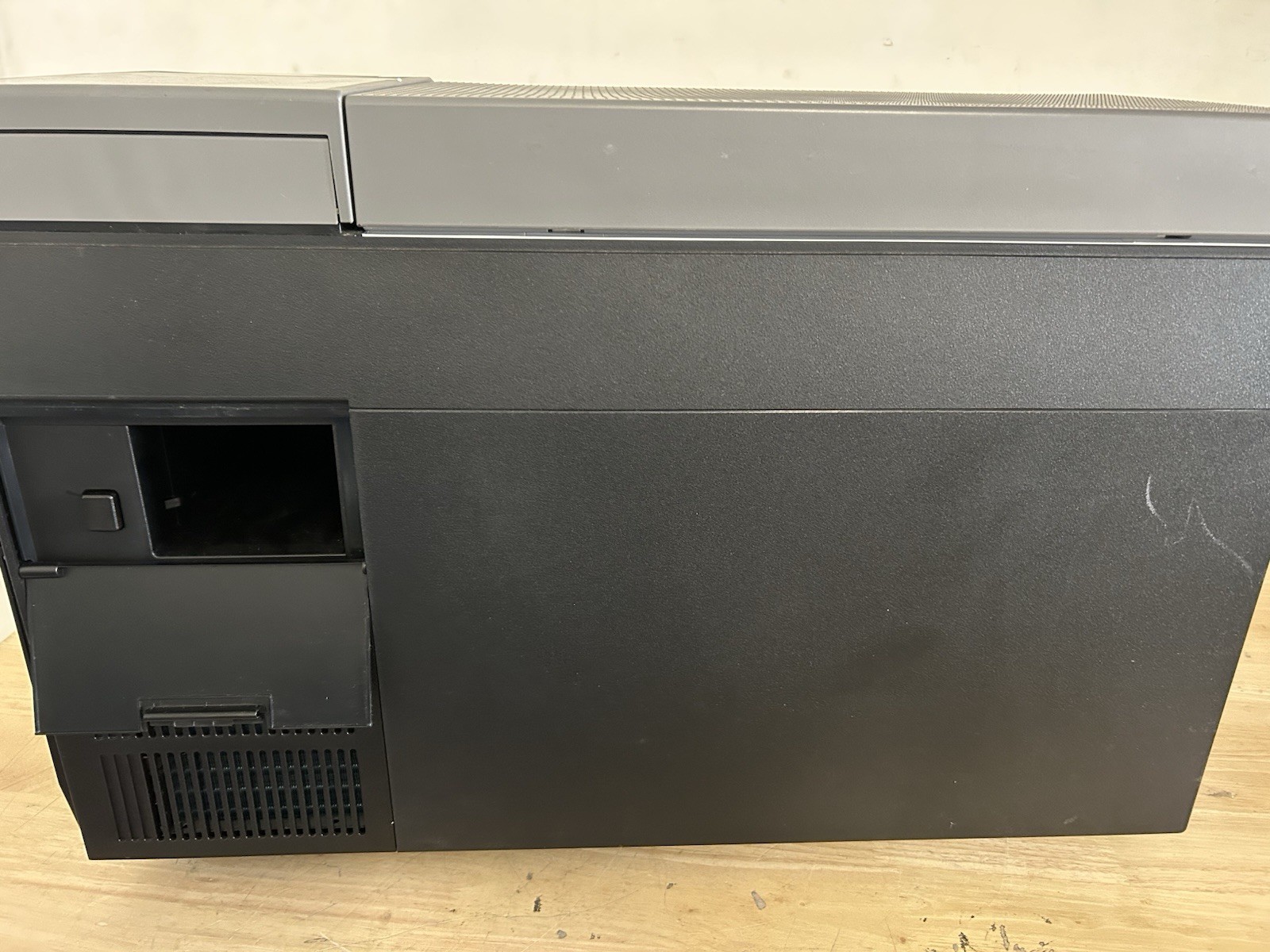 EcoFlow GLACIER Portable Fridge Freezer Ice Maker Model EFBX100