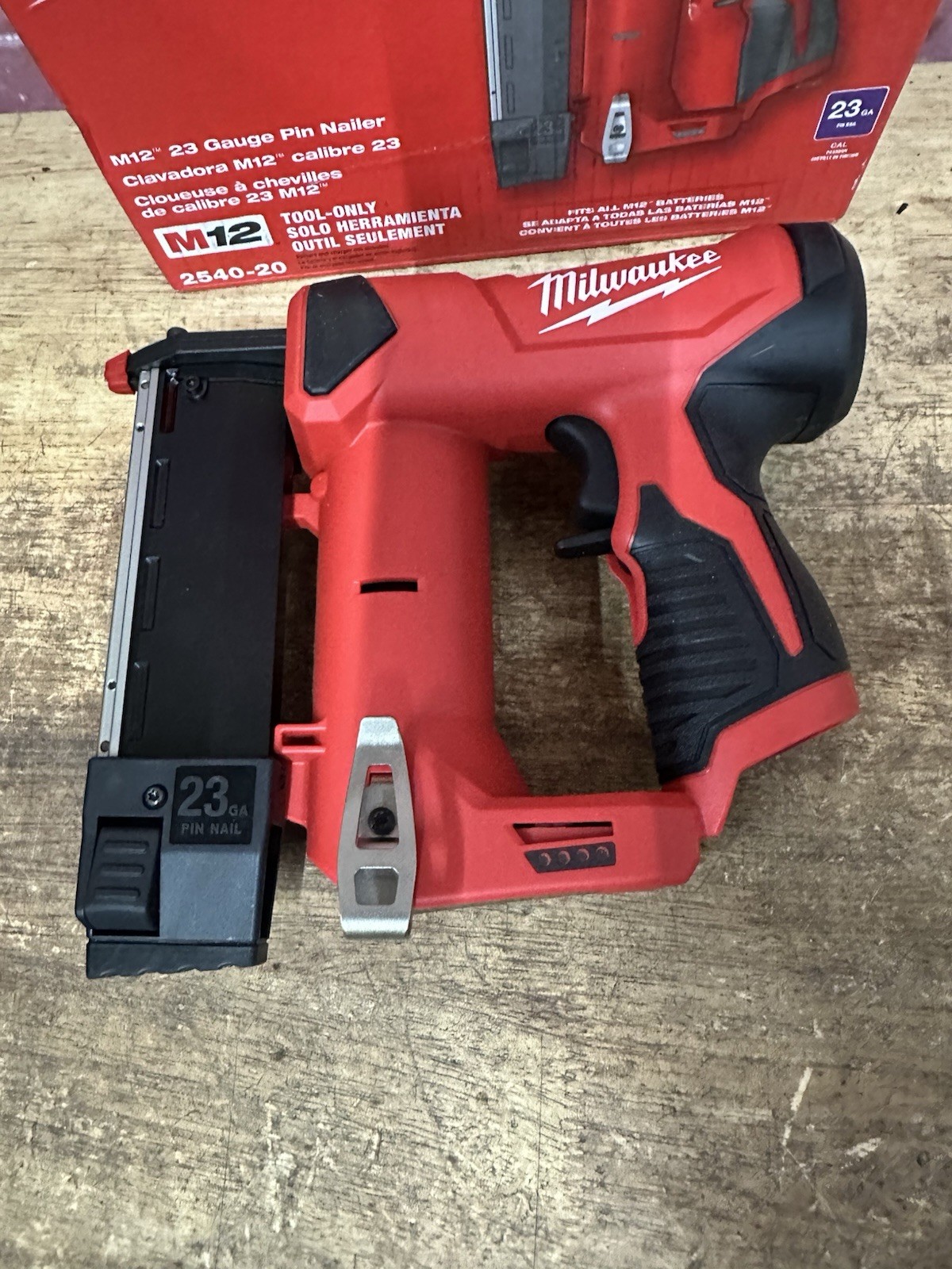 Milwaukee M12 23 Gauge Cordless Pin Nailer Tool (2540-20) Tool Only (Open Box)