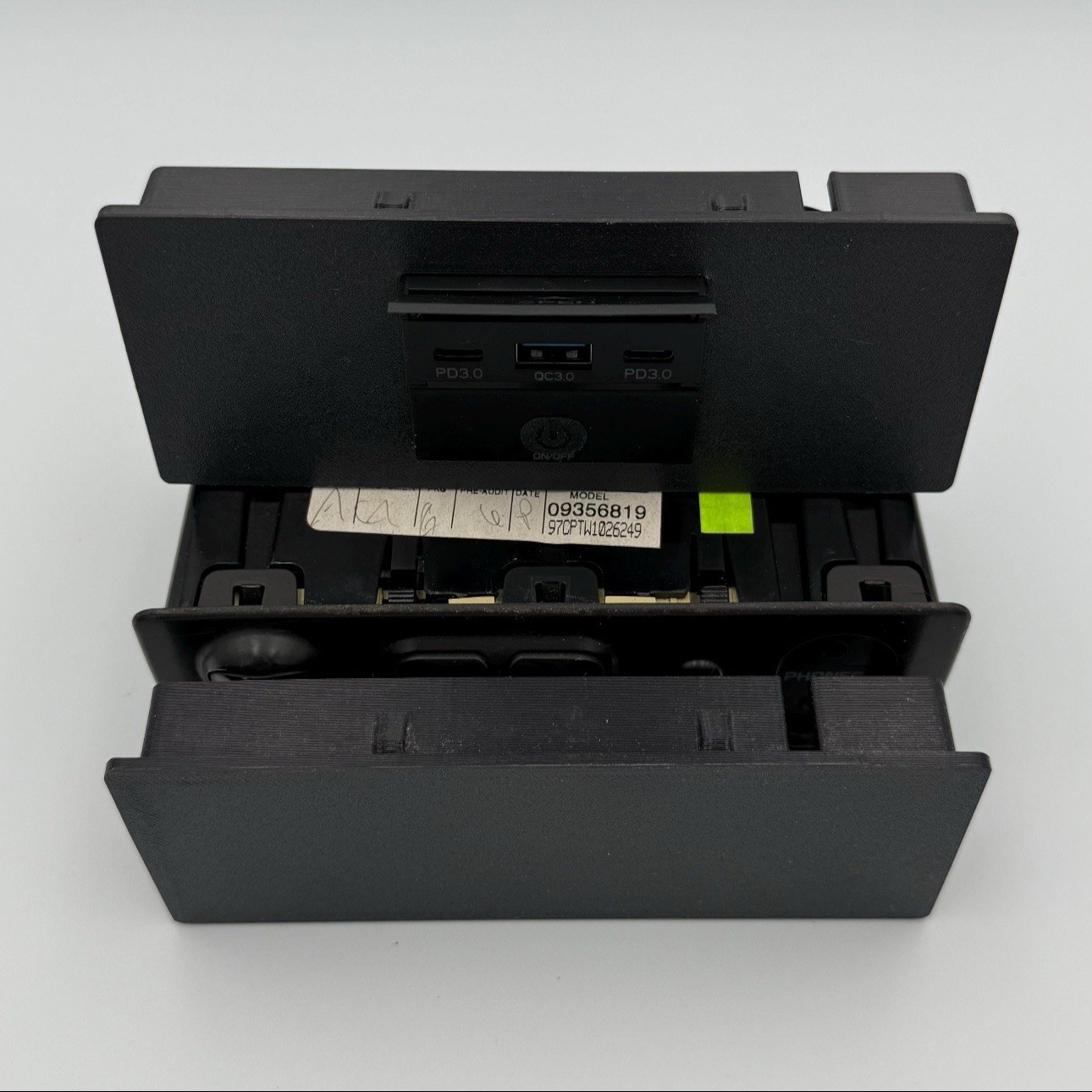 Center Console Rear Control Delete w/USB Conversion 1999-2002 Silverado Tahoe