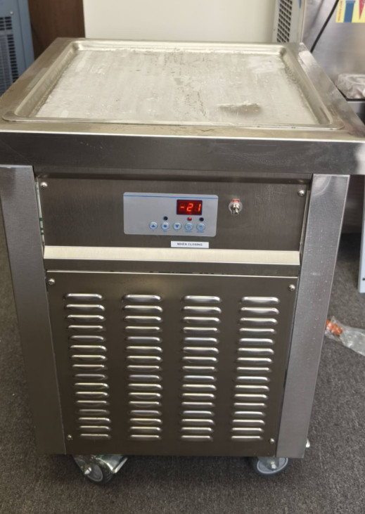 USA Kolice ETL Commercial Roll Ice Cream Machine,21"x21" Square Pan,Auto Defrost