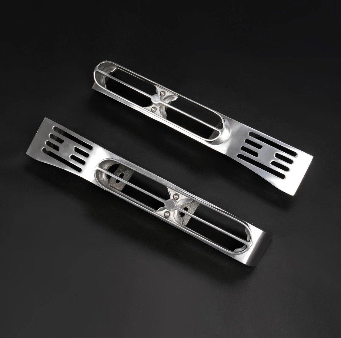 ☑️ Peterbilt 389 388 Front Fender Light Brackets w/Mounting Hardware For