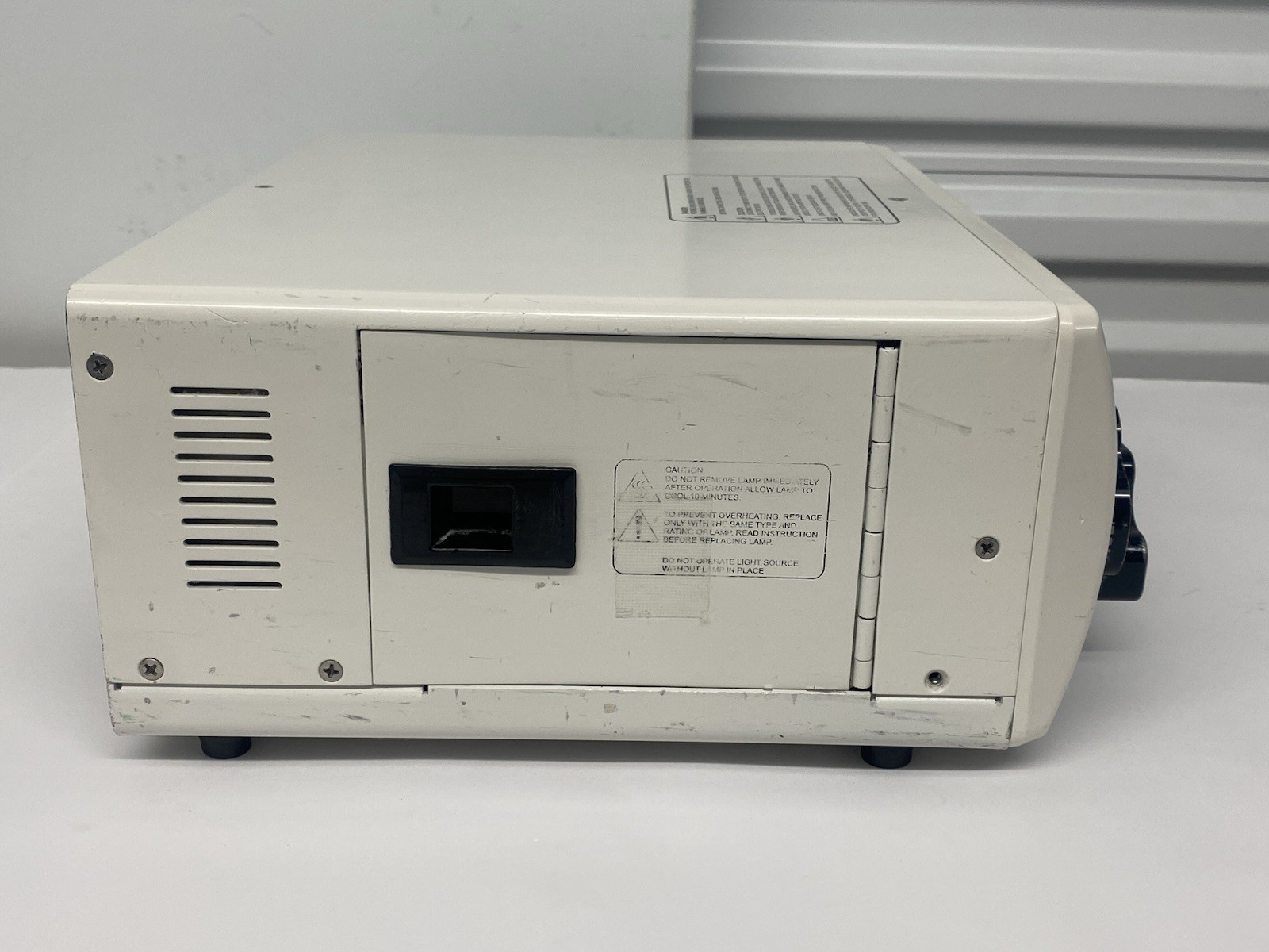 CUDA SURGICAL ELITE 300 XENON LIGHT SOURCE XLS-300