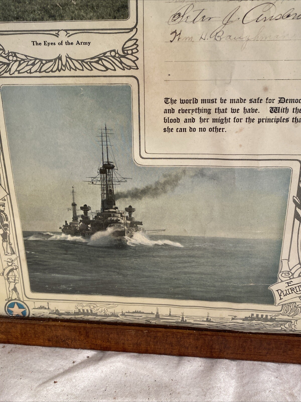 ANTIQUE FRAMED ROLL OF HONOR SERVICE IN THE WORLD WAR 1918 Military Photos