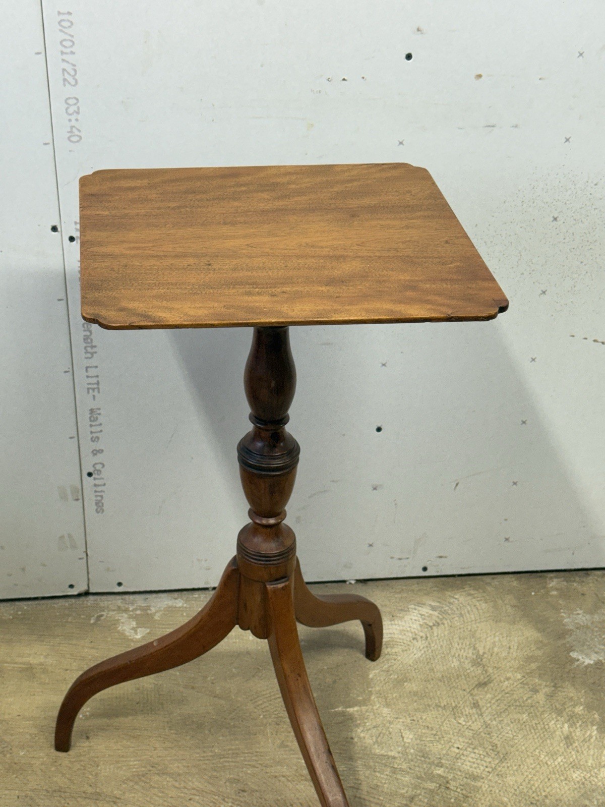 Antique New England maple federal cherry candle stand 1810 spider legs