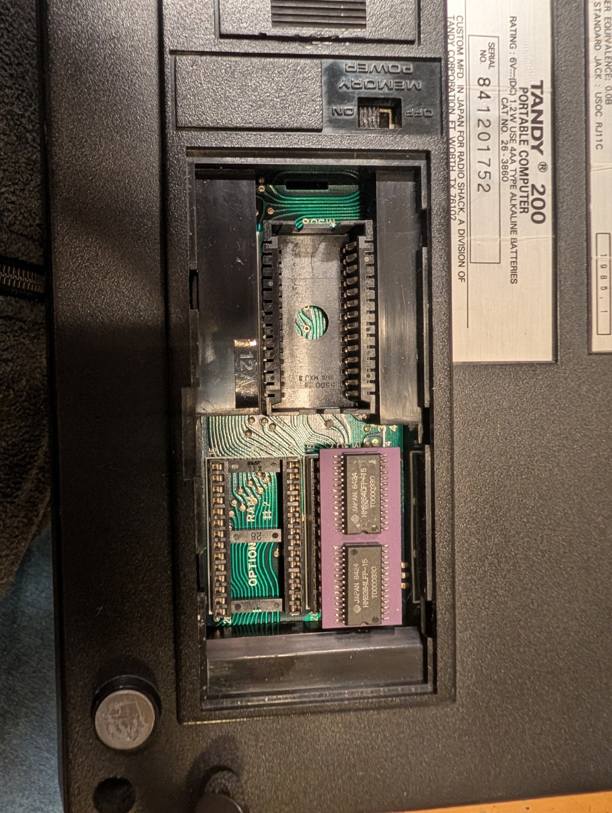 Tandy 200 Portable Computer -not working, parts or repair