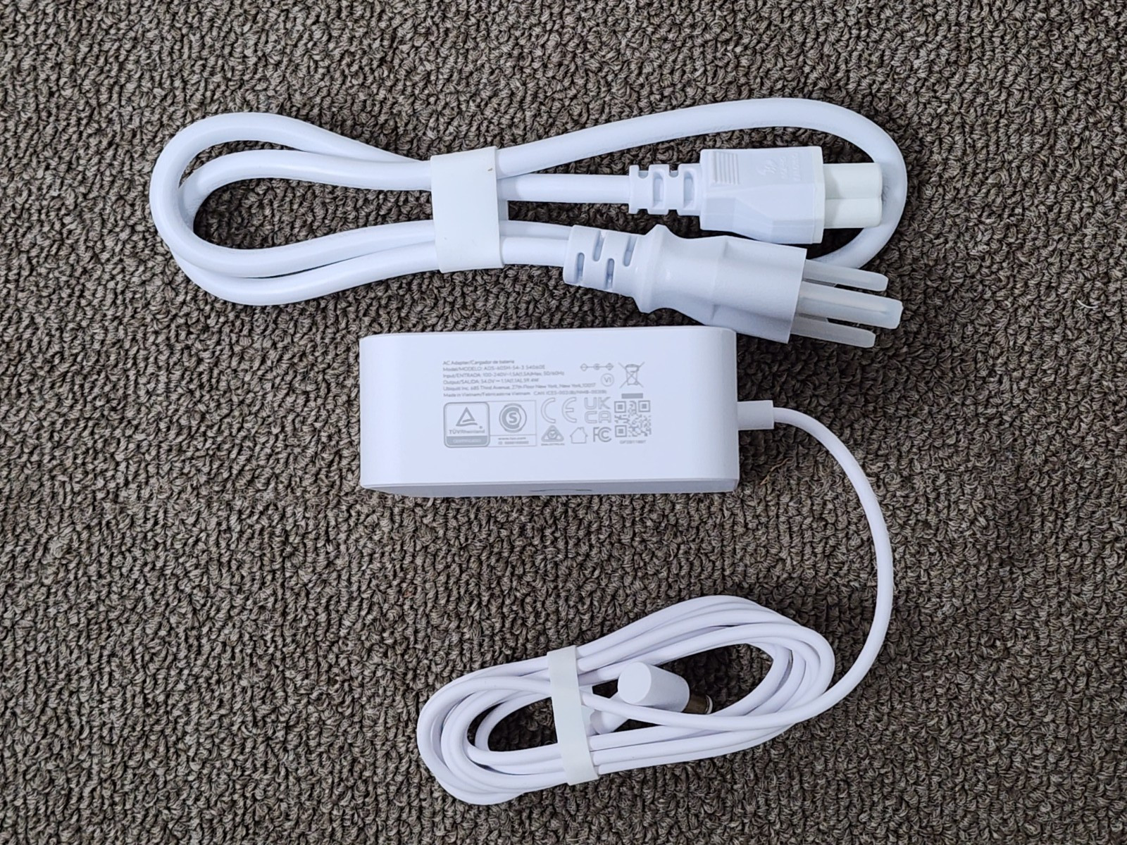 Genuine Ubiquiti AC Adapter ADS-60SH-54-3 54V 1.1A 59.4W Power Supply OEM NY-PW0