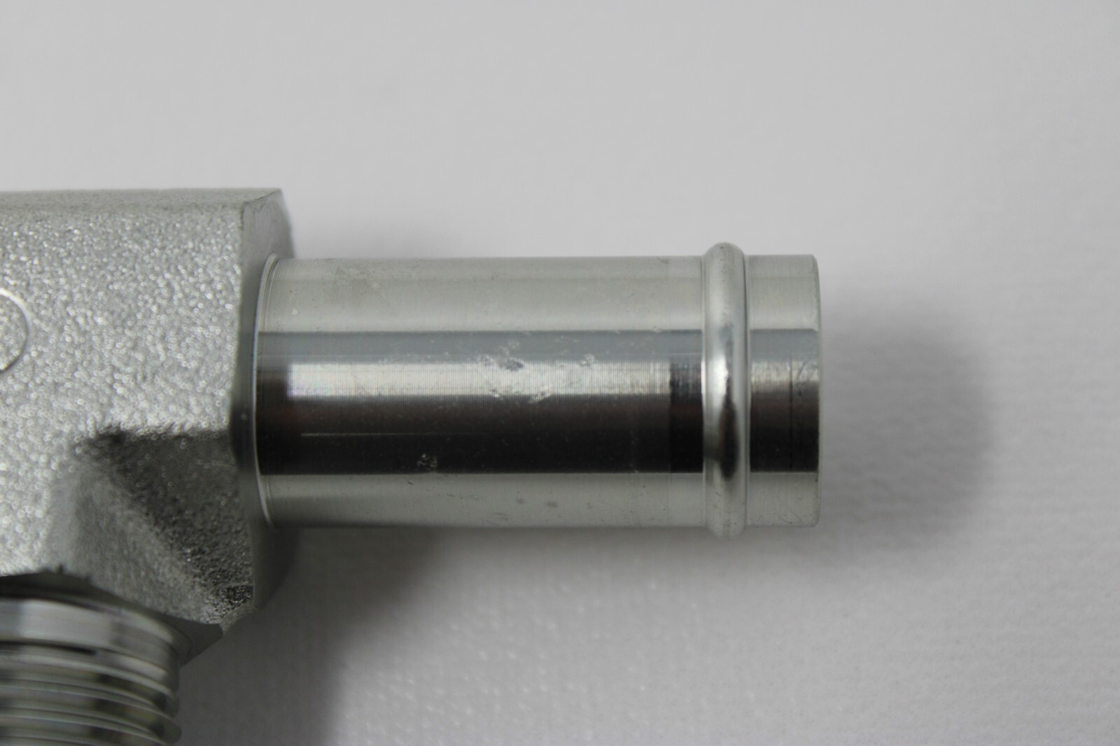 New Male Hose Barb x Male NPT 90 DEG Steel Fitting Multiple Sizes Available 4501