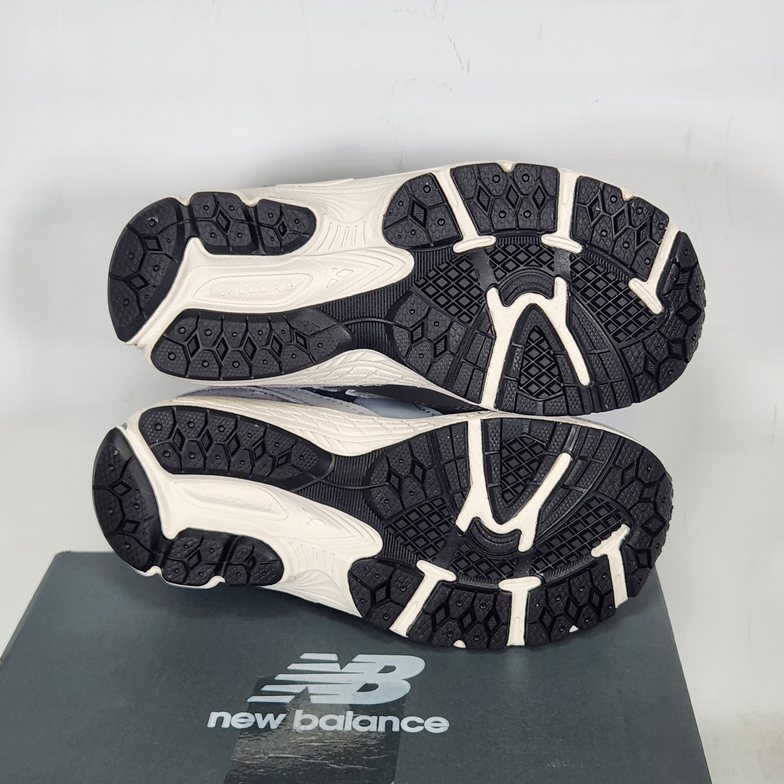 Size 10 Toddler - New Balance 2002 - Steel / Lead - IC2002ST