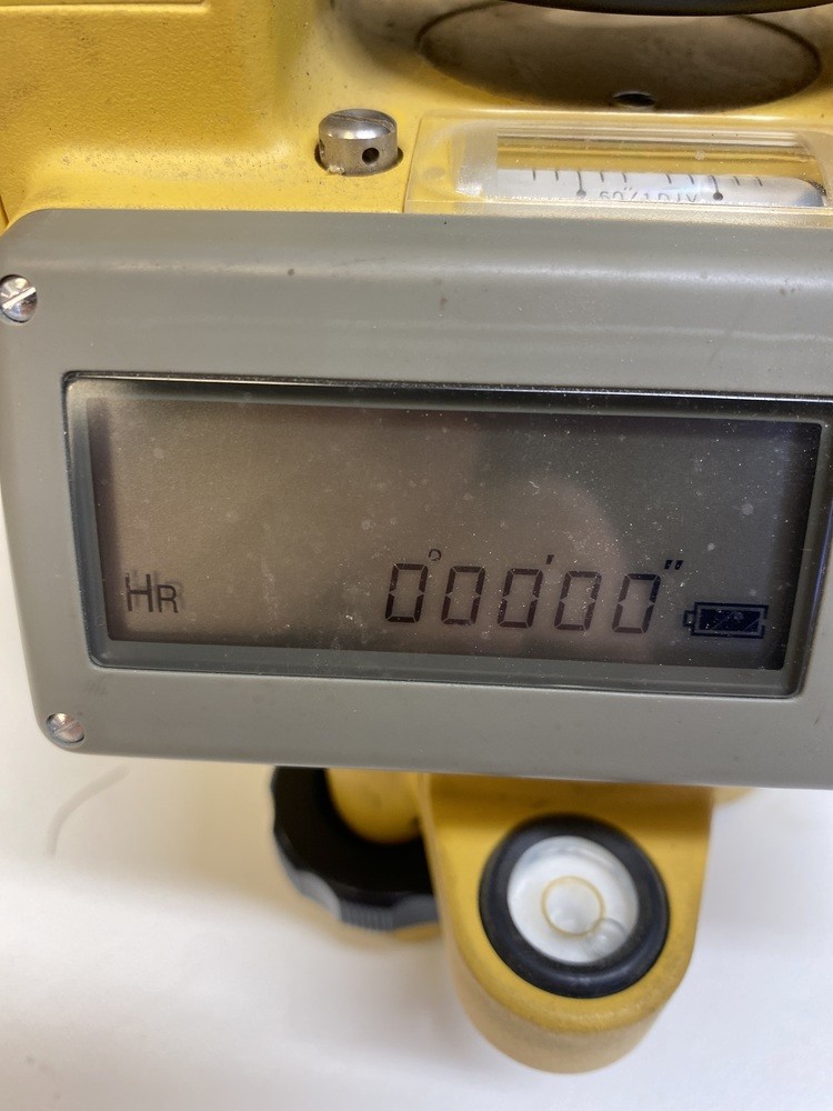 TOPCON DT-104 Electronic Thoedolite