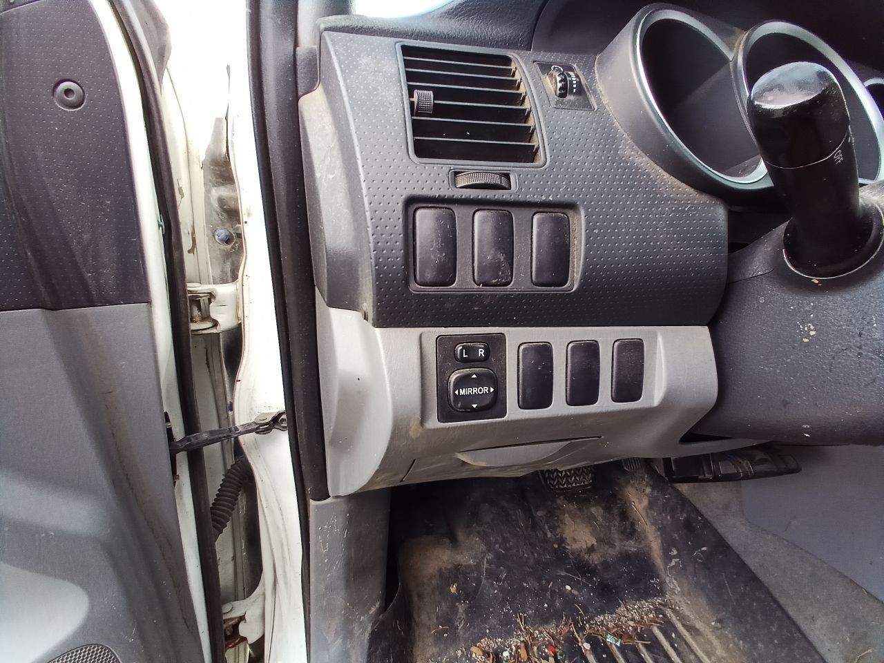 Front Passenger Right Spindle/Knuckle w/Hub from 2006 Toyota Tacoma 12786468