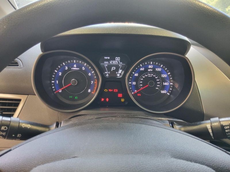 Engine Assembly = 1.8L VIN E (8th digit) Sedan = HYUNDAI ELANTRA 12 13