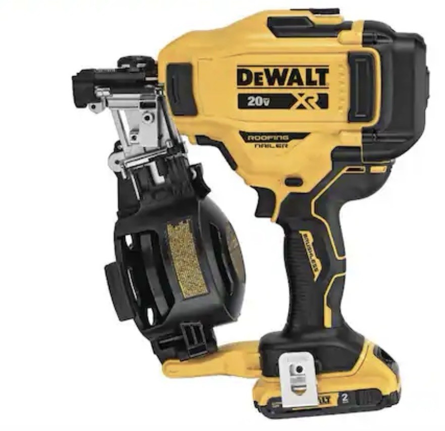 DEWALT 20V XR Brushless 15° Coil Roofing Nailer DCN45RND1 Battery Charger Bag