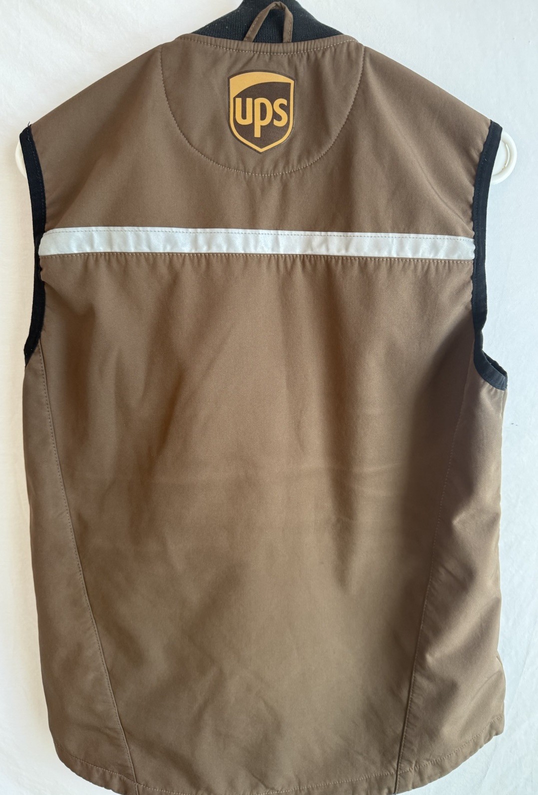UPS Uniform Wear Guard United Parcel Service Men's Full Zip Vest Size Small