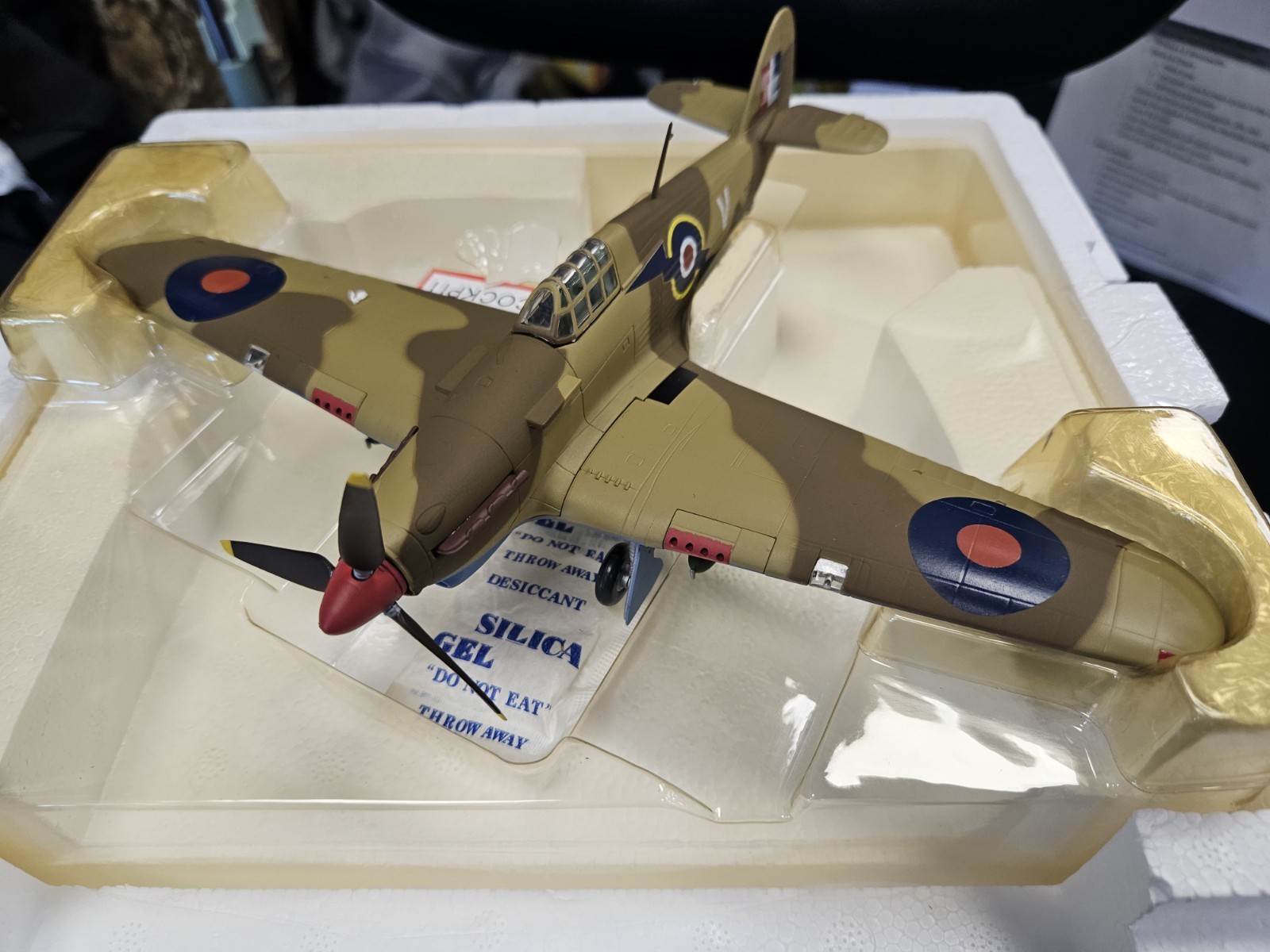 Franklin Mint Armour Collection Hurricane MK II UK RAF 1:48 - FREE SHIPPING (US)