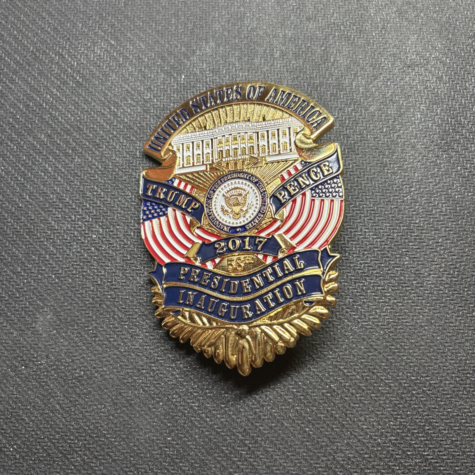 Donald Trump Pence 2017 Inauguration Challenge Coins and Badge w/ Case