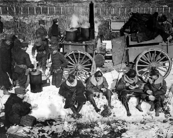 Rolling kitchens being tested Vladivostok, Siberia 8x10 World War I WW1 Photo 9