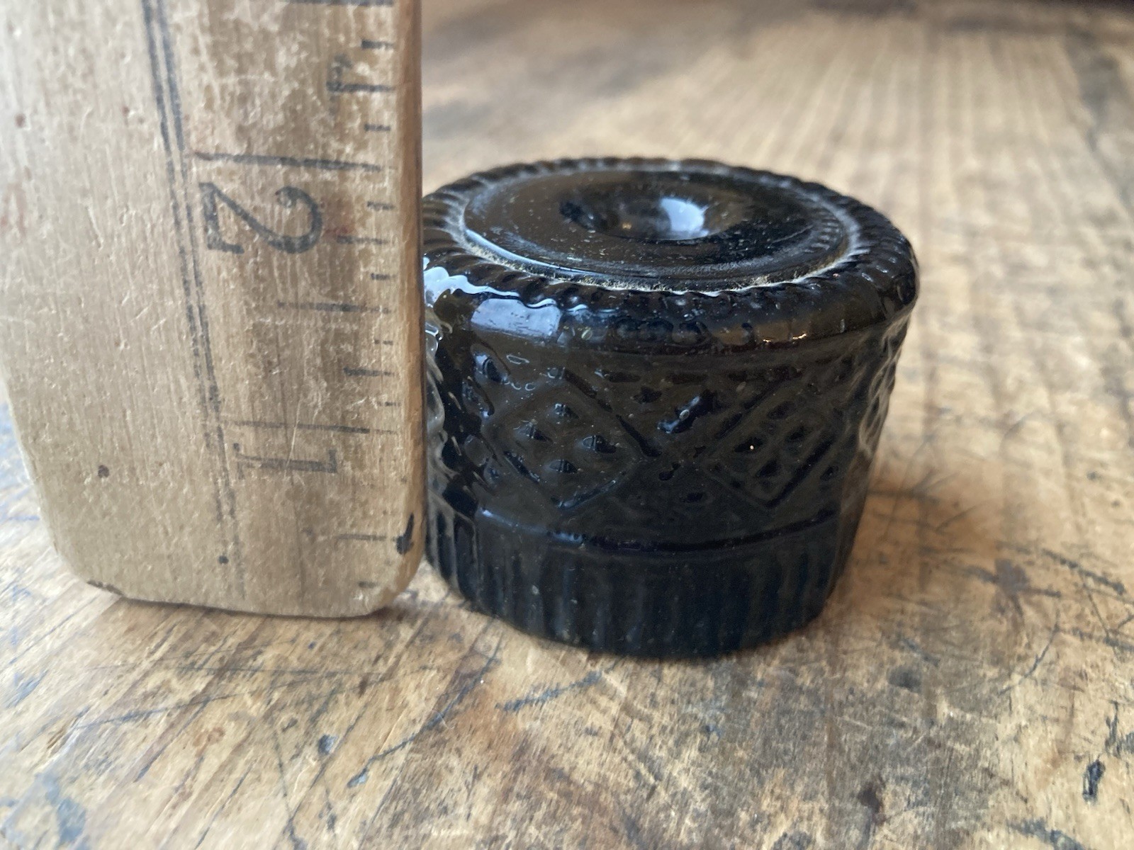 OPEN PONTIL 3 MOLD KEENE DIAMOND GEOMETRIC INKWELL olive green