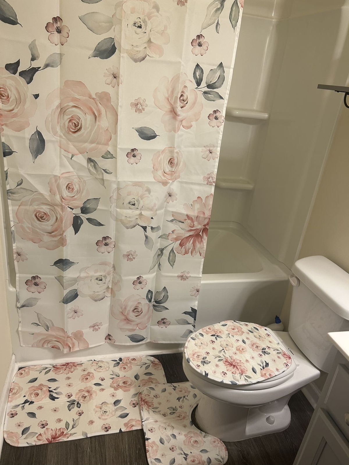 4psc Shower Curtain Set,Toilet Lid Cover,Anti Slip Floor Mat