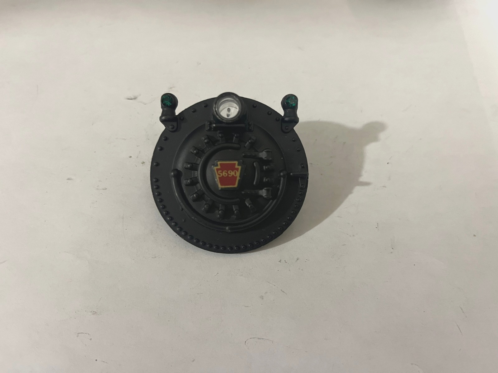 LIONEL PARTS , 675 2025 2035 BOILER FRONT WITH 5690 KEYSTONE