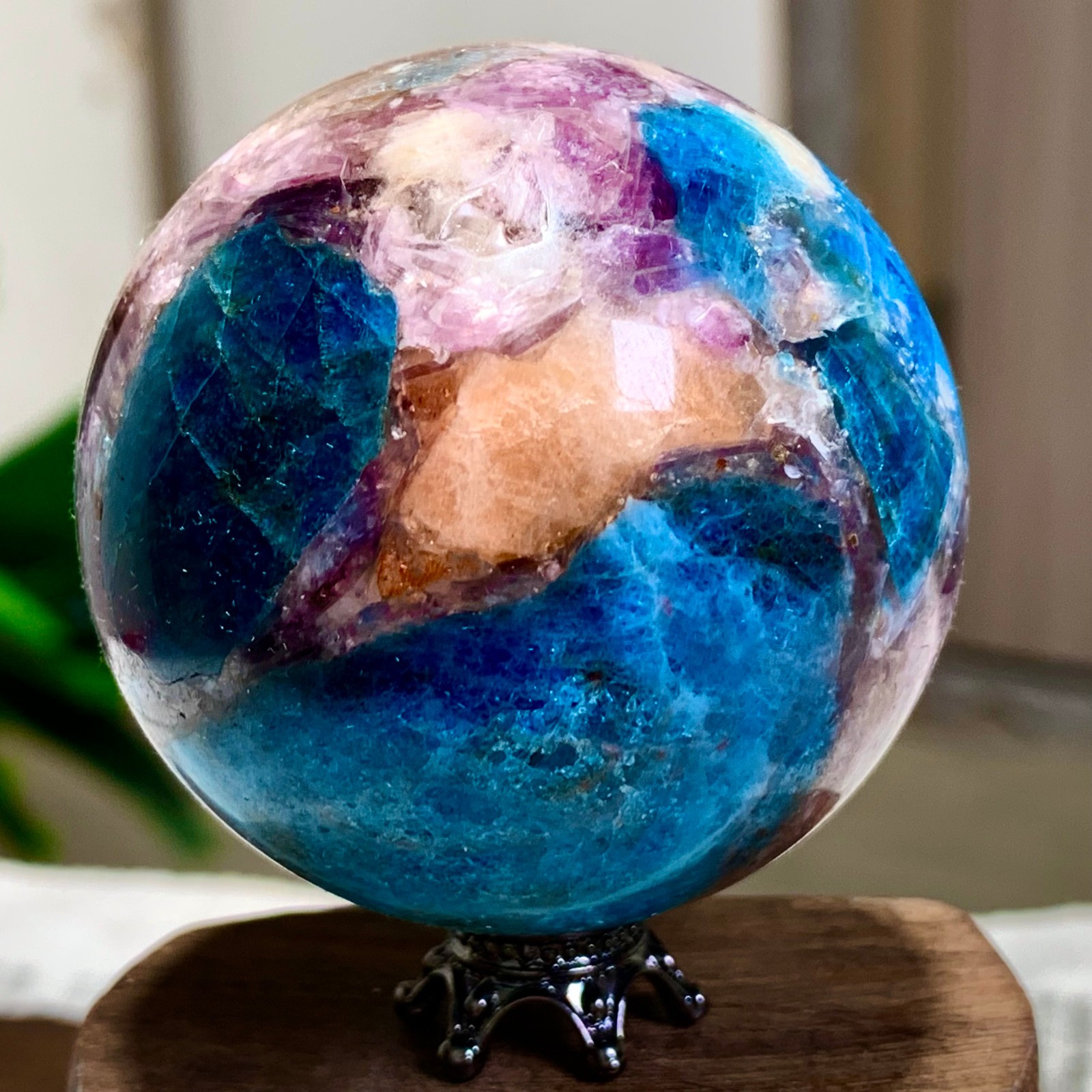 170G Natural Blue Aptite +Sun Stone purple lepidolite Sphere mineral sample