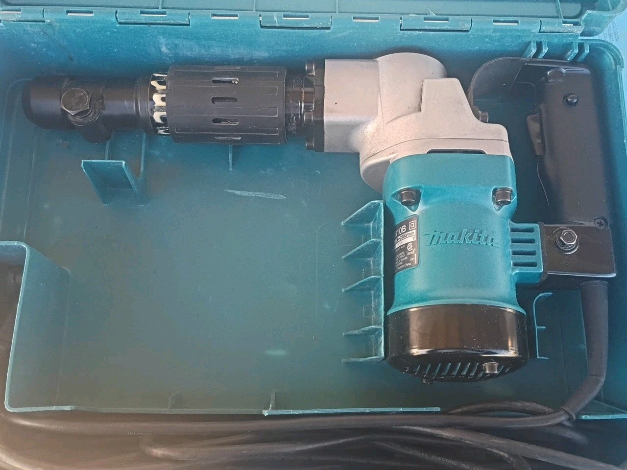 Makita HM0810B Demolition Hammer Used with Case Free Shipping