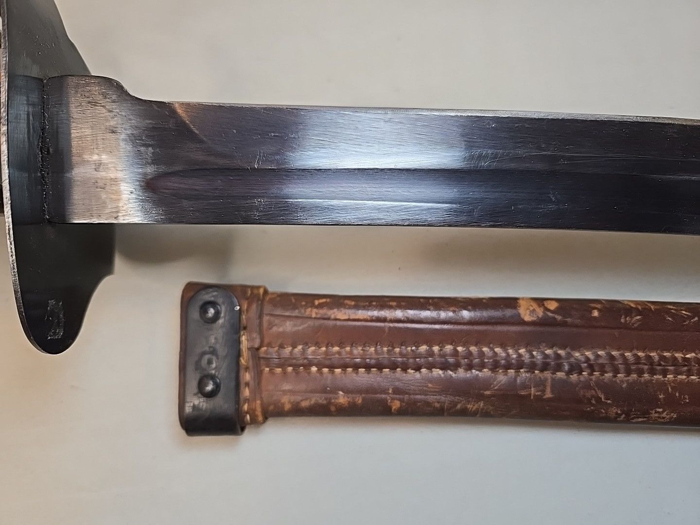 WWI Model 1917 or M1941 USN Naval Cutlass Sword w/Scabbard - US Navy - Klewang